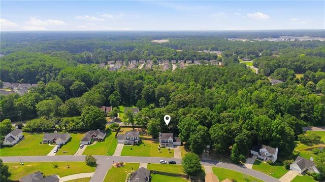 3740 Michaels Creek Way, Loganville, GA 30052