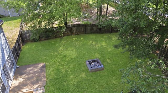 3740 Michaels Creek Way, Loganville, GA 30052