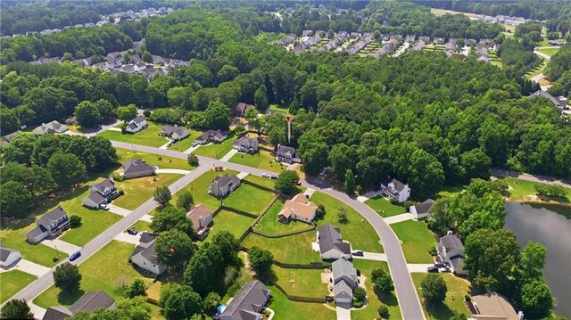 3740 Michaels Creek Way, Loganville, GA 30052