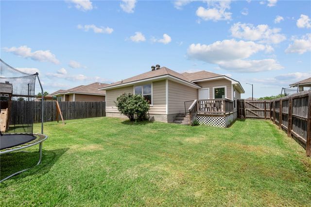 2555 Elkhorn Trail, Bryan, TX 77803