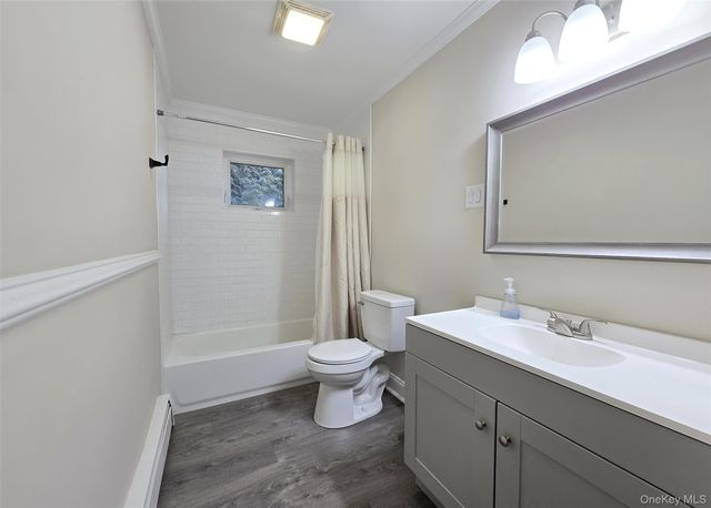 325 Dunton Avenue, East Patchogue, NY 11772