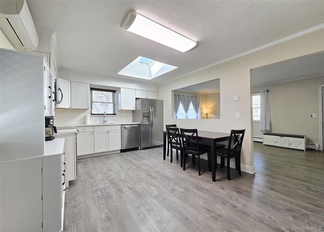 325 Dunton Avenue, East Patchogue, NY 11772