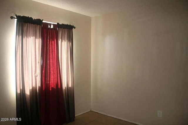 6308 W ROSE Lane, Glendale, AZ 85301