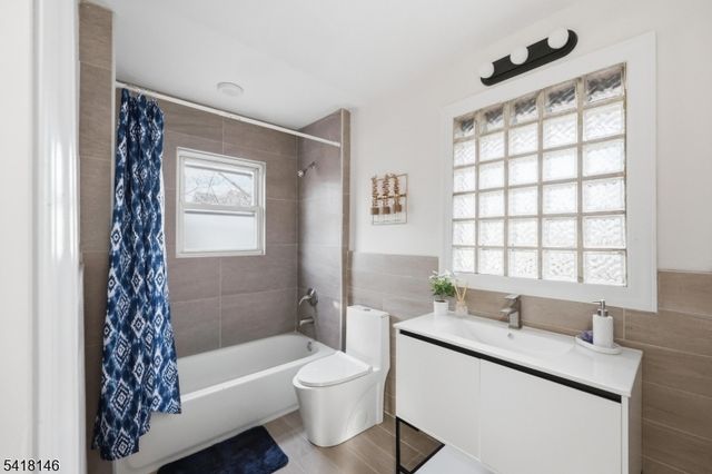 10 Mulford Pl, Newark City, NJ 07112