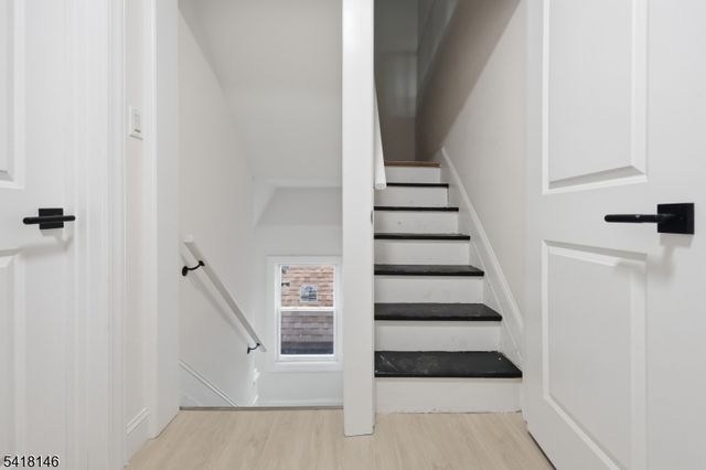 10 Mulford Pl, Newark City, NJ 07112