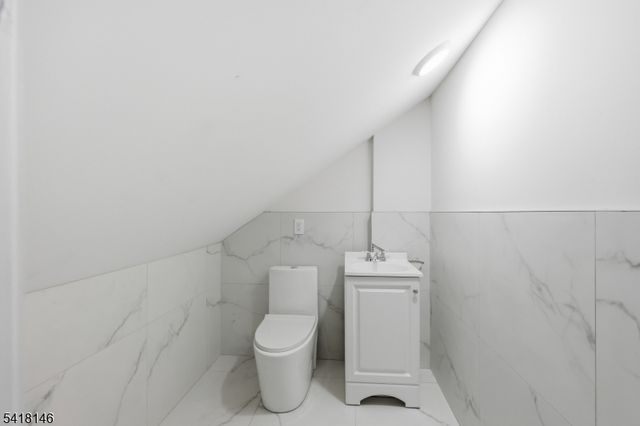 10 Mulford Pl, Newark City, NJ 07112