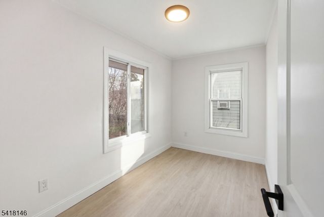 10 Mulford Pl, Newark City, NJ 07112