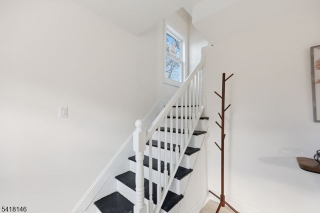 10 Mulford Pl, Newark City, NJ 07112