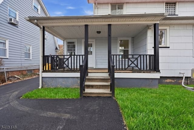 10 Mulford Pl, Newark City, NJ 07112