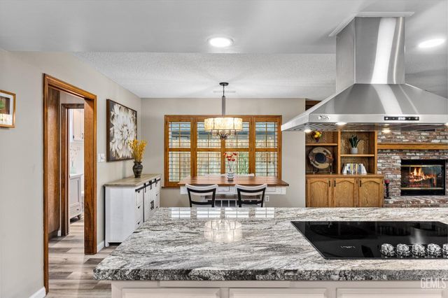 1503 Calle Hermosa, Bakersfield, CA 93309