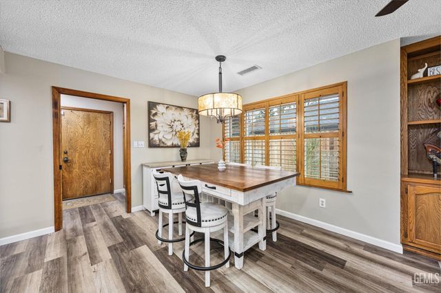 1503 Calle Hermosa, Bakersfield, CA 93309