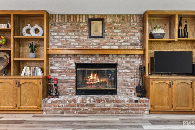 1503 Calle Hermosa, Bakersfield, CA 93309