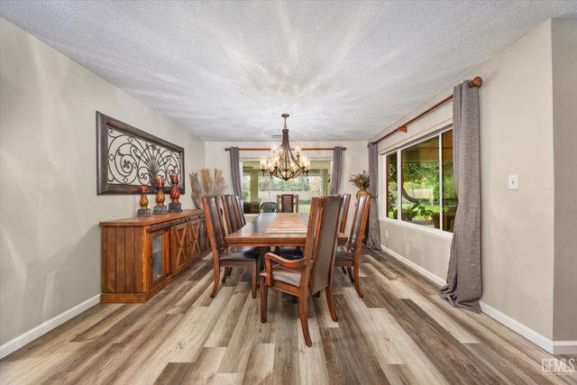 1503 Calle Hermosa, Bakersfield, CA 93309