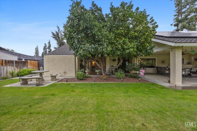 1503 Calle Hermosa, Bakersfield, CA 93309