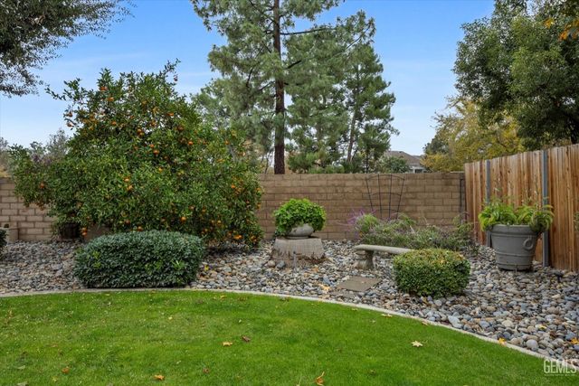 1503 Calle Hermosa, Bakersfield, CA 93309