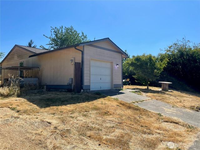 311 Cedar Court, Winlock, WA 98596