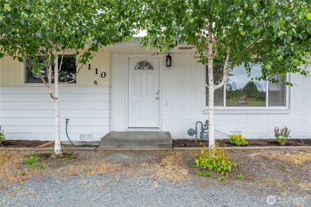 110 N Oak Harbor Road, Oak Harbor, WA 98277