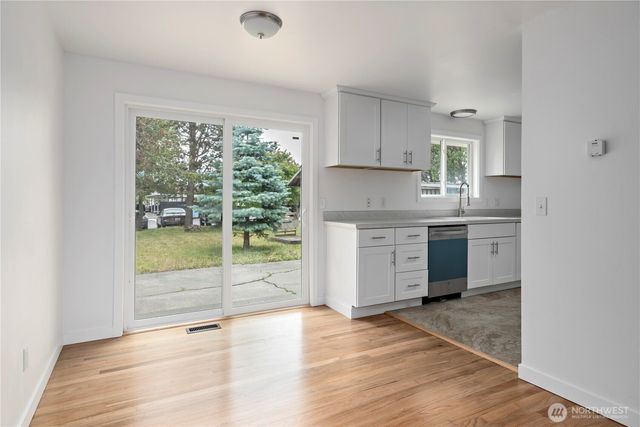 110 N Oak Harbor Road, Oak Harbor, WA 98277