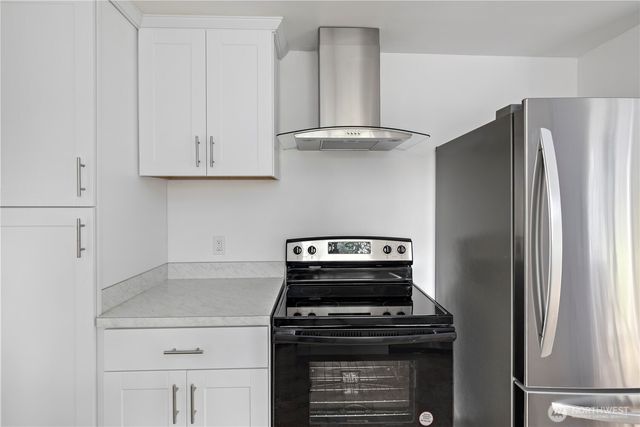 110 N Oak Harbor Road, Oak Harbor, WA 98277