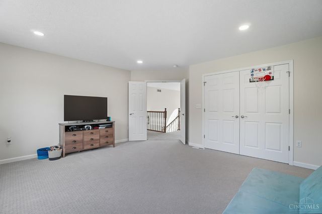 3138 Patrick Court, Franklin Twp, OH 45005