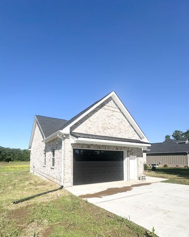 2220 HWY 141 N, Hartsville, TN 37074