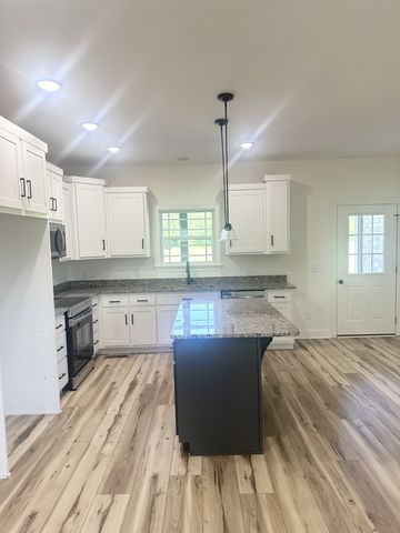 2220 HWY 141 N, Hartsville, TN 37074