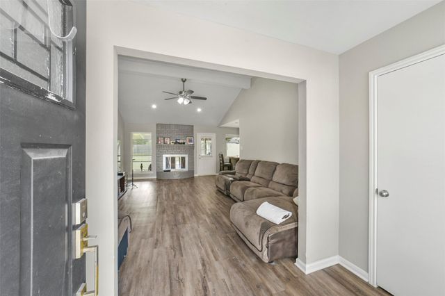 25631 Glen Loch Drive, Spring, TX 77380