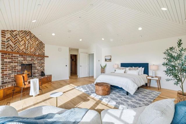 185 14th Avenue, Santa Cruz, CA 95062