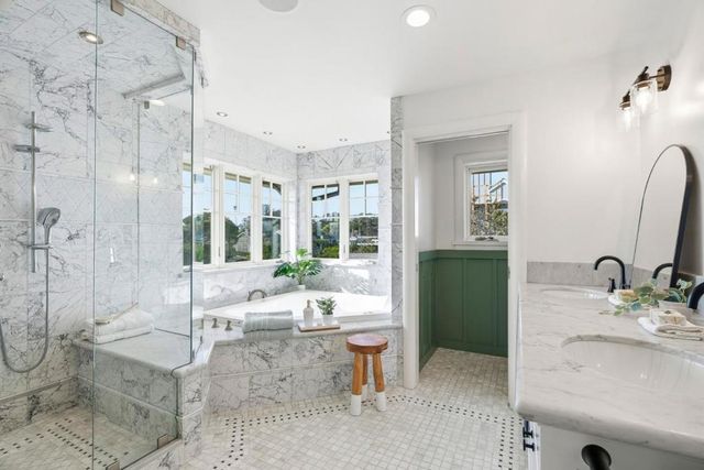 185 14th Avenue, Santa Cruz, CA 95062