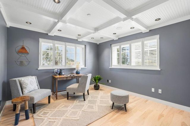 185 14th Avenue, Santa Cruz, CA 95062