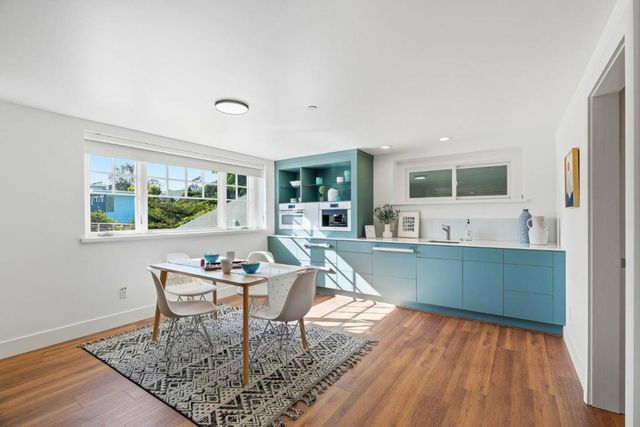 185 14th Avenue, Santa Cruz, CA 95062