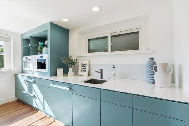 185 14th Avenue, Santa Cruz, CA 95062