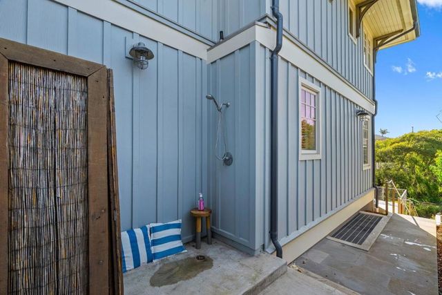 185 14th Avenue, Santa Cruz, CA 95062