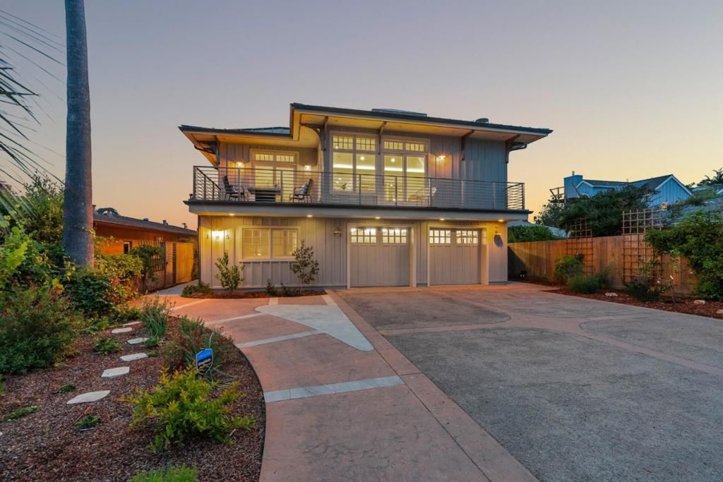 185 14th Avenue, Santa Cruz, CA 95062