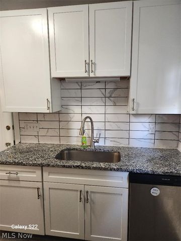 3471 AVALON Road 1, Shaker Heights, OH 44120