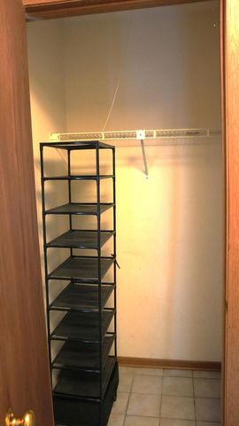 170 Inverness Court 2, Elk Grove Village, IL 60007