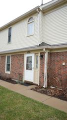 170 Inverness Court 2, Elk Grove Village, IL 60007