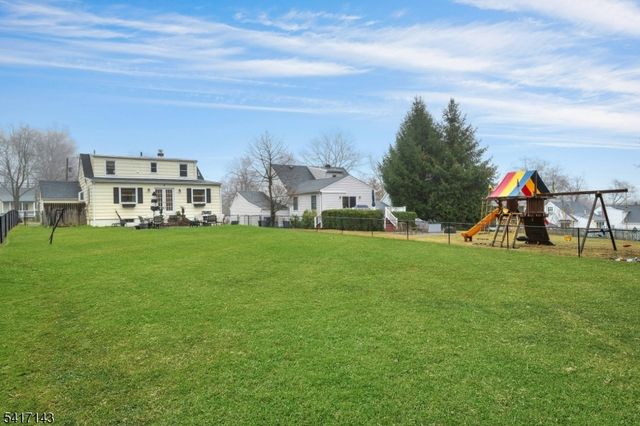 17 Frederick Pl, Hanover Twp., NJ 07927