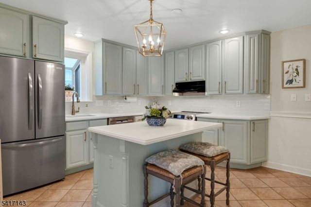 17 Frederick Pl, Hanover Twp., NJ 07927