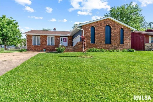 412 Armor Road, Springfield, IL 62704