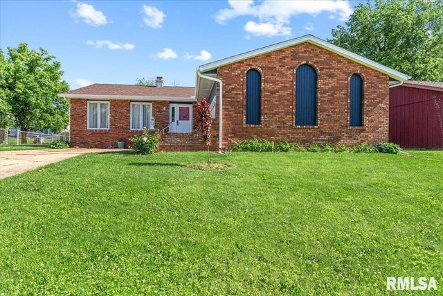 412 Armor Road, Springfield, IL 62704