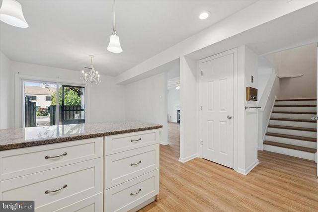 198 SUMMIT HOUSE #198, West Chester, PA 19382