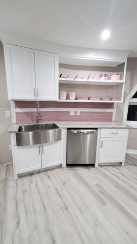 4020 Las Palmas Street, Galveston, TX 77554