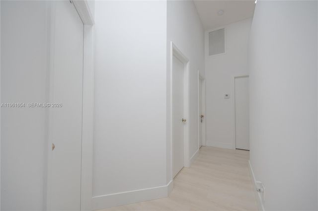 2621 Oakbrook Ln, Weston, FL 33332