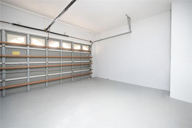 2621 Oakbrook Ln, Weston, FL 33332