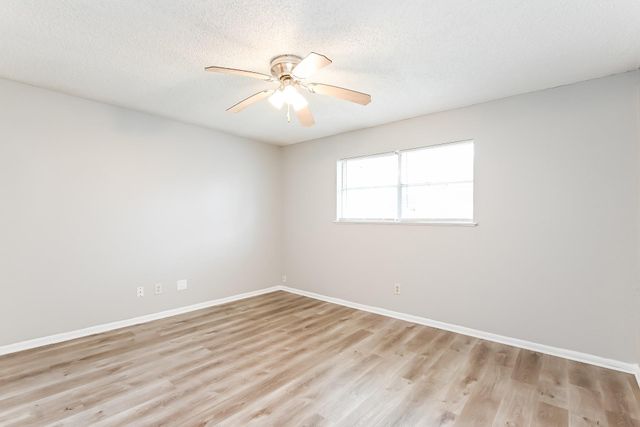 2811 26th Street, Dickinson, TX 77539