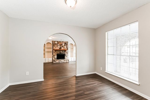 2811 26th Street, Dickinson, TX 77539