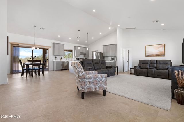 2391 N Summers Lane, Maricopa, AZ 85139