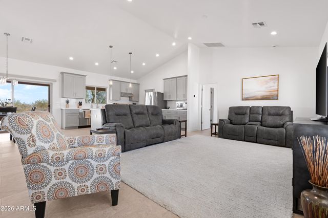 2391 N Summers Lane, Maricopa, AZ 85139