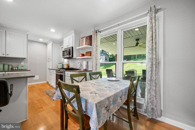 6109 LEEWOOD DR, Alexandria, VA 22310